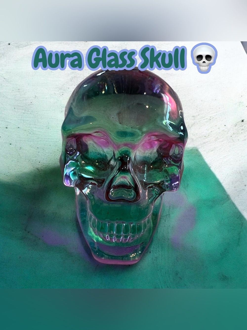 Aura Glass Skull 💀 NWOT